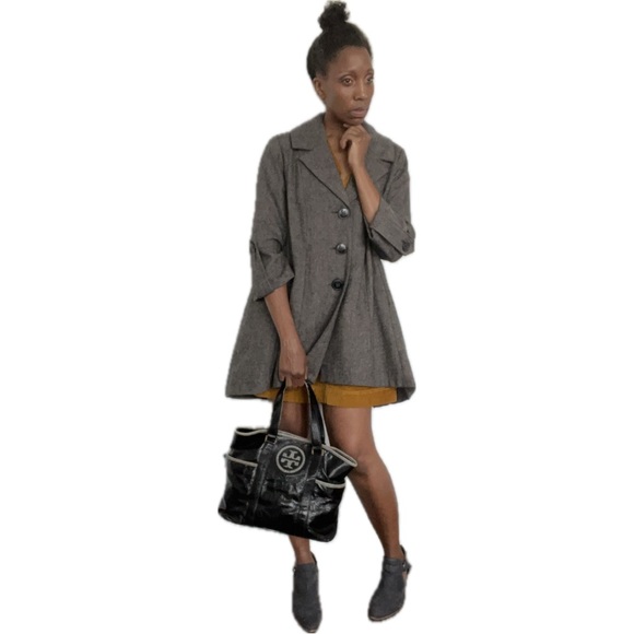 CAbi GRAYISH, BLACK & WHITISH TWEED MEDIUM LENGTH SWING PEA COAT - Picture 11 of 11